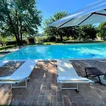 Villa Detached - Sleeps 10 - Pool - Pergola - Playground For Children - Wifi *