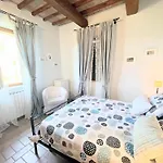 Detached - Sleeps 10 - Pool - Pergola - Playground For Children - Wifi