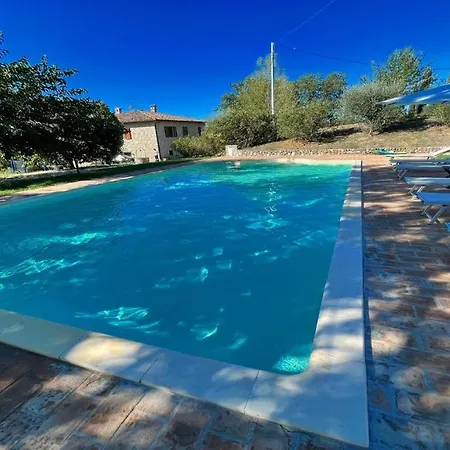 Villa Todi By The Poolsleeps 10exclusive Poolwalk To Todi 5 Kmsrestaurant 05 Kms