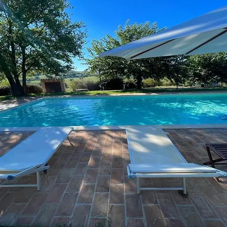 Todi By The Poolsleeps 10exclusive Poolwalk To Todi 5 Kmsrestaurant 05 Kms