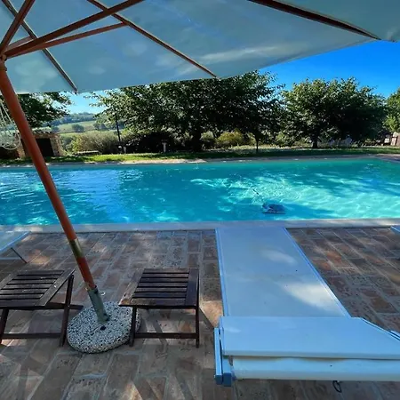 Villa Todi By The Poolsleeps 10exclusive Poolwalk To Todi 5 Kmsrestaurant 05 Kms Petroro