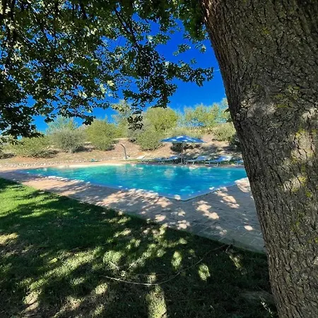Villa Todi By The Poolsleeps 10exclusive Poolwalk To Todi 5 Kmsrestaurant 05 Kms *