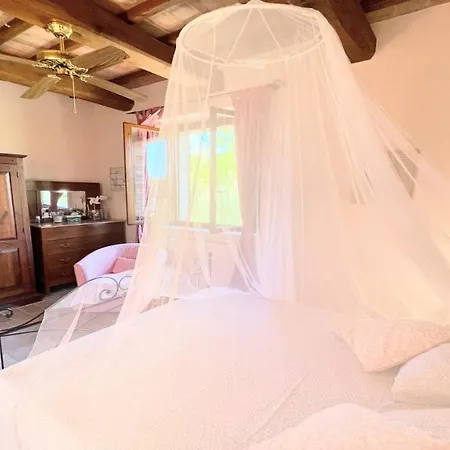 Villa Todi By The Poolsleeps 10exclusive Poolwalk To Todi 5 Kmsrestaurant 05 Kms Petroro