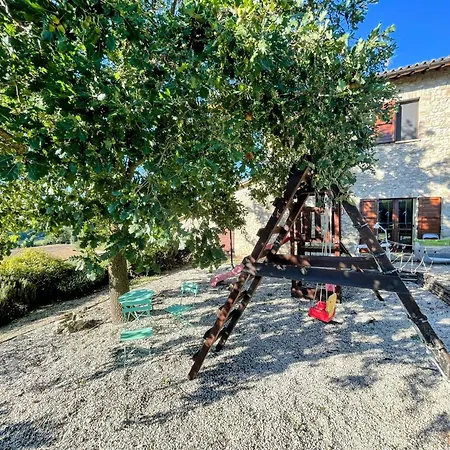 Detached Villa - Sleeps 10 - Pool - Pergola - Playground For Children - Wifi Villa *