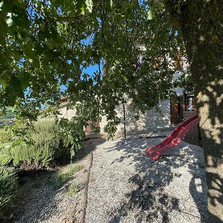 Detached Villa - Sleeps 10 - Pool - Pergola - Playground For Children - Wifi * Petroro