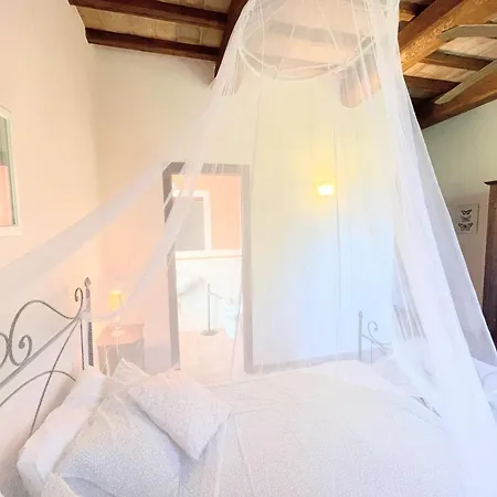 Villa Detached - Sleeps 10 - Pool - Pergola - Playground For Children - Wifi *