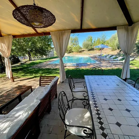 Villa Detached - Sleeps 10 - Pool - Pergola - Playground For Children - Wifi *