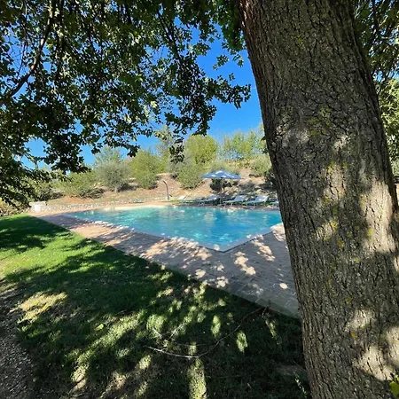 Villa Detached Villa - Sleeps 10 - Pool - Pergola - Playground For Children - Wifi Petroro