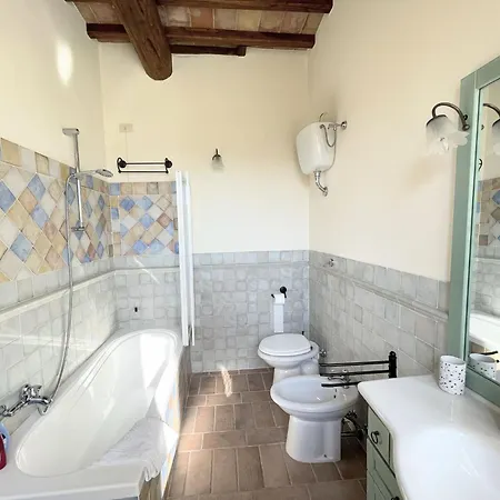 Detached Villa - Sleeps 10 - Pool - Pergola - Playground For Children - Wifi Petroro