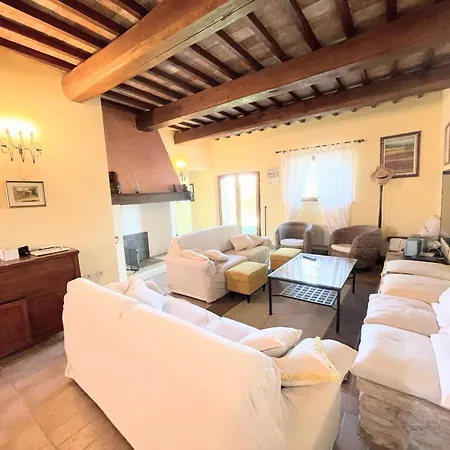 Detached Villa - Sleeps 10 - Pool - Pergola - Playground For Children - Wifi Villa *