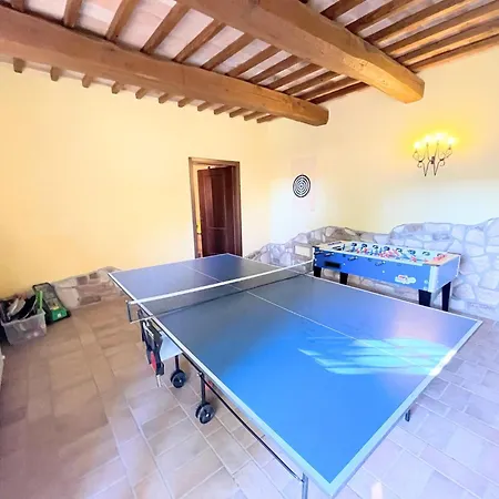 Villa Detached Villa - Sleeps 10 - Pool - Pergola - Playground For Children - Wifi