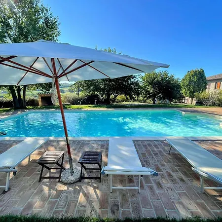 Villa Detached Villa - Sleeps 10 - Pool - Pergola - Playground For Children - Wifi *