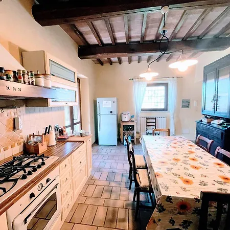 Detached Villa - Sleeps 10 - Pool - Pergola - Playground For Children - Wifi * Petroro