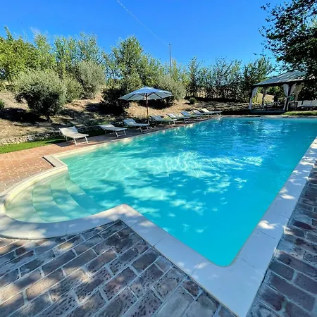 Villa Detached Villa - Sleeps 10 - Pool - Pergola - Playground For Children - Wifi *